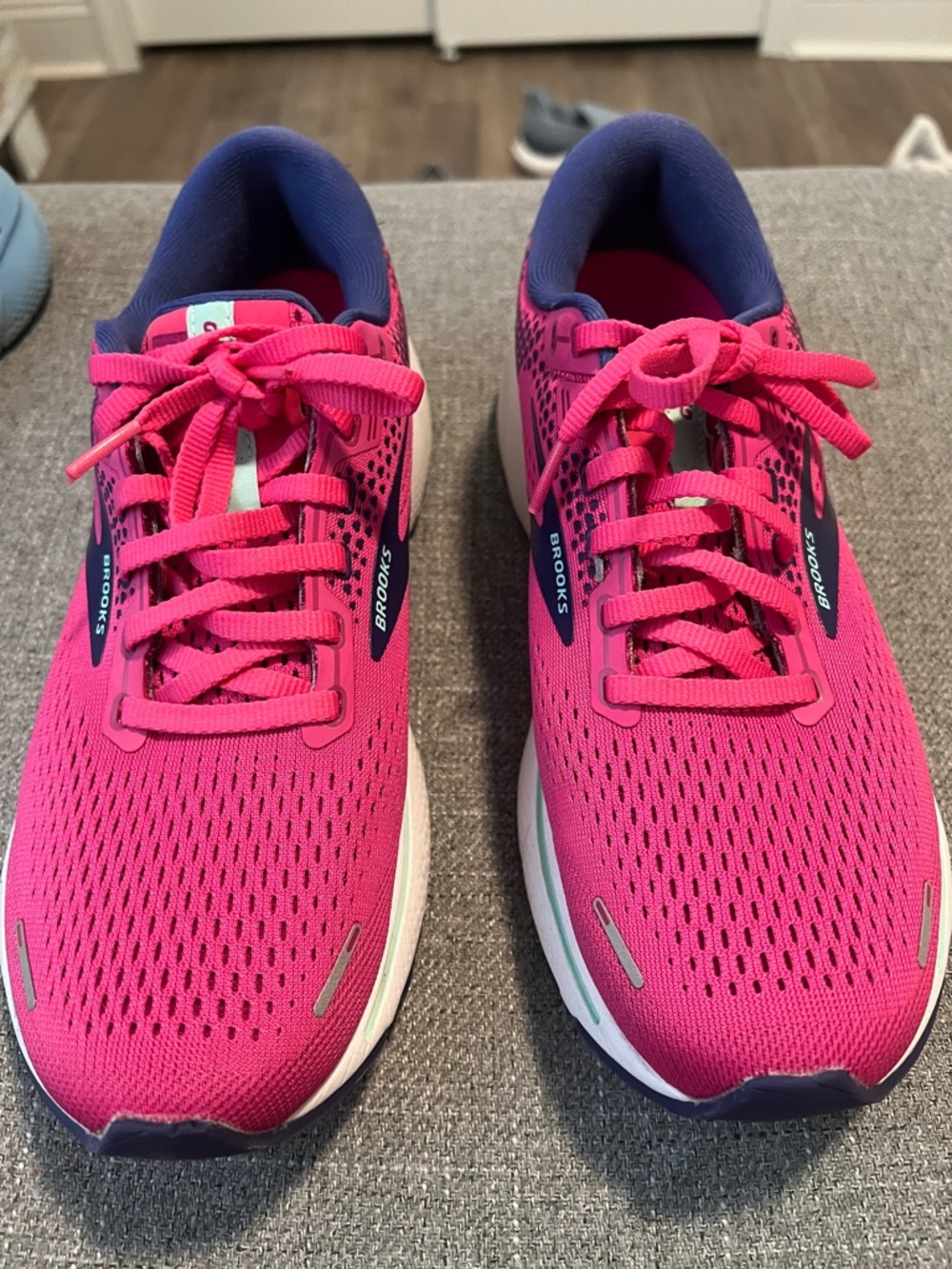 Brooks Ghost 14 Women's Running Shoes — Bright Pink and Navy/Gray Pair size 9M - Picture 9 of 15